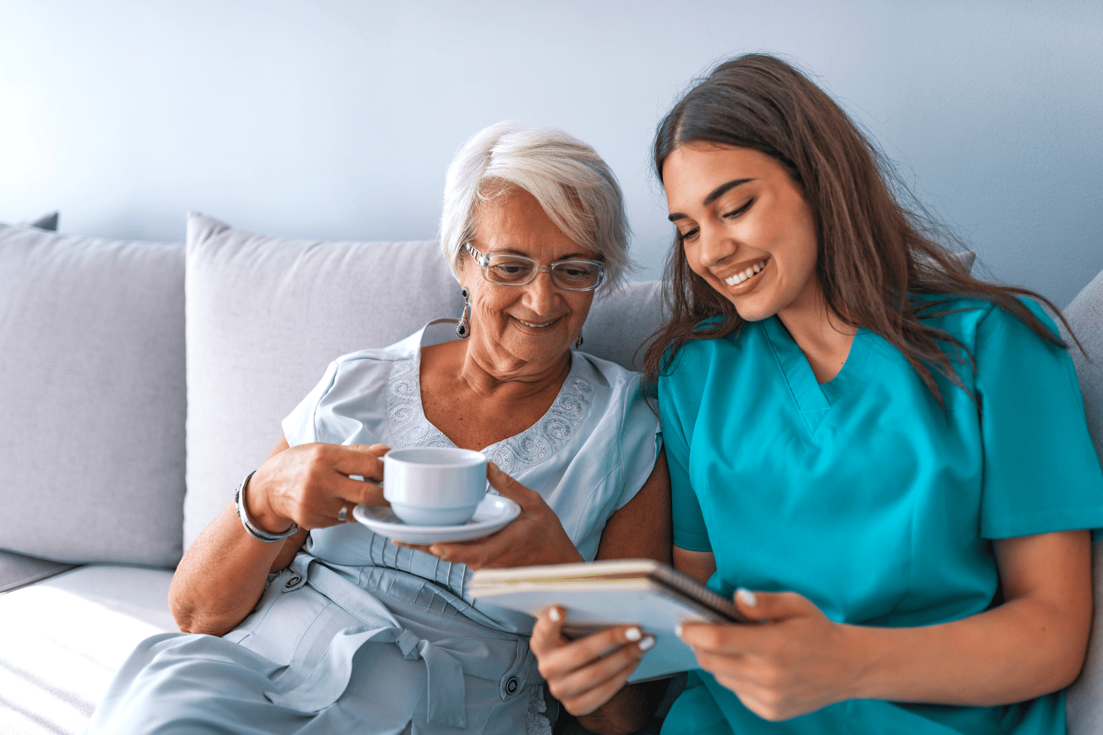 5 Ways Care Givers Prevent Senior Loneliness