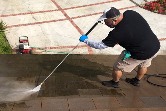 Pressure Washing in Los Angeles