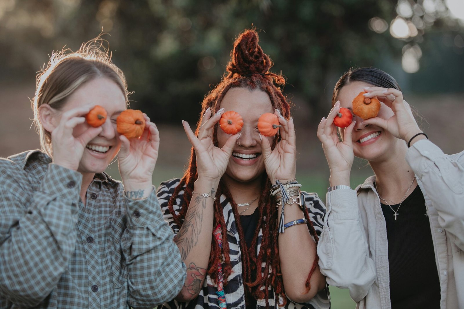 Discover how sustainable fashion is transforming minimalist style, blending eco-friendly choices with simplicity for a chic and conscious wardrobe revolution.