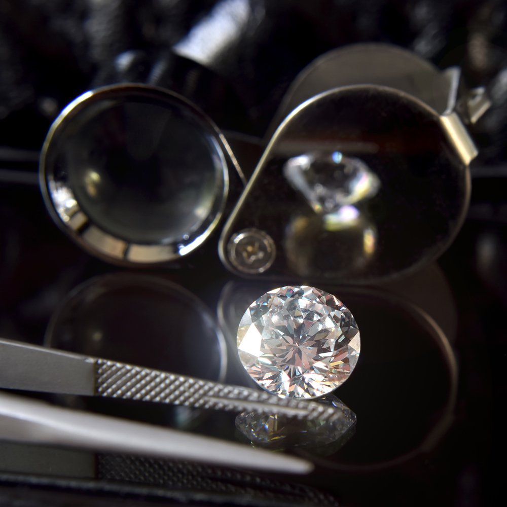 Lab Grown Diamond by Silveroni | Https://www.silveroni.com