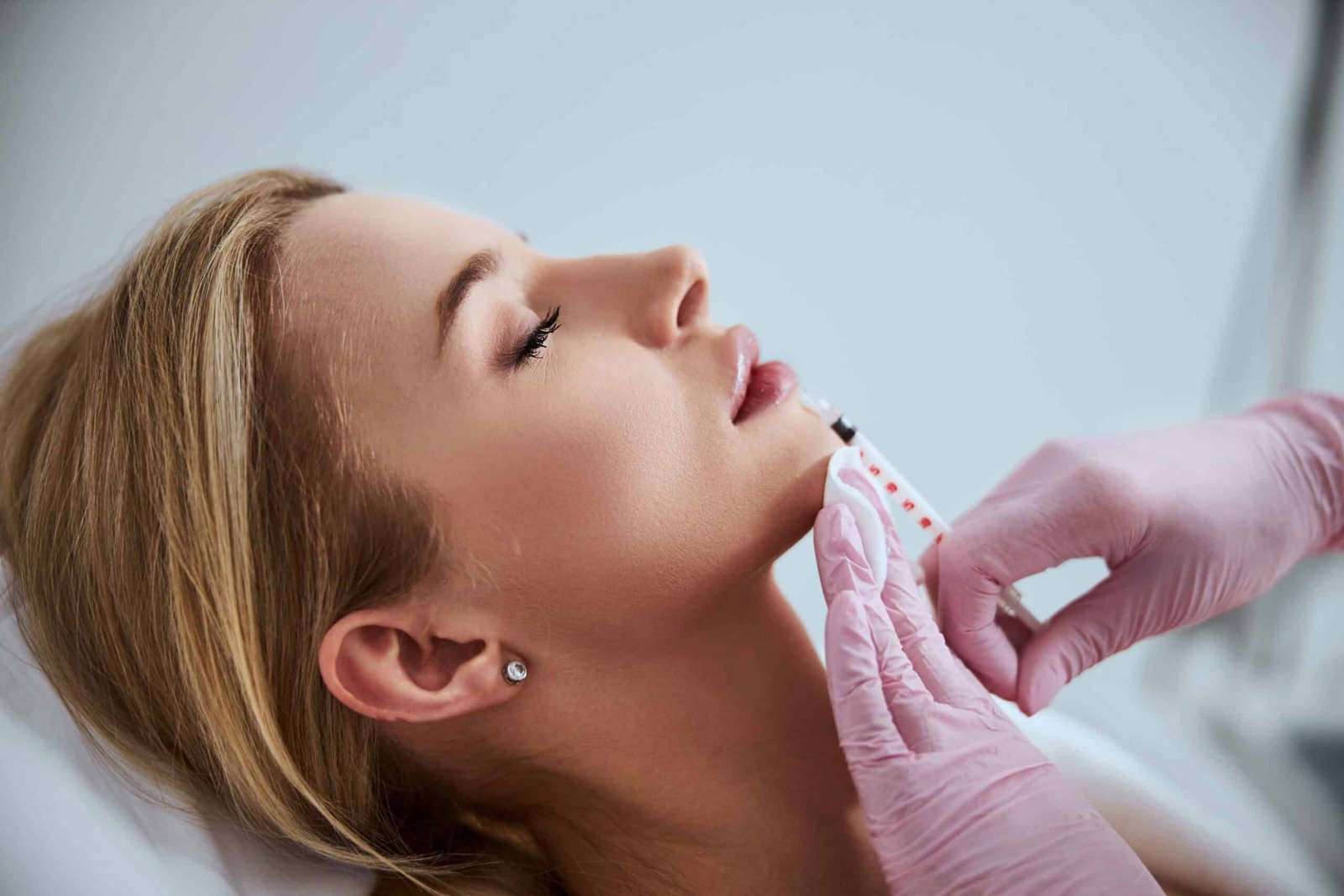 How Russian Aesthetic Standards Are Influencing the Beauty Industry