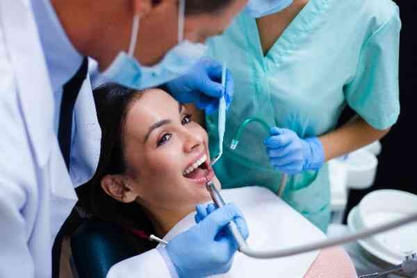 Hygienist in Halifax